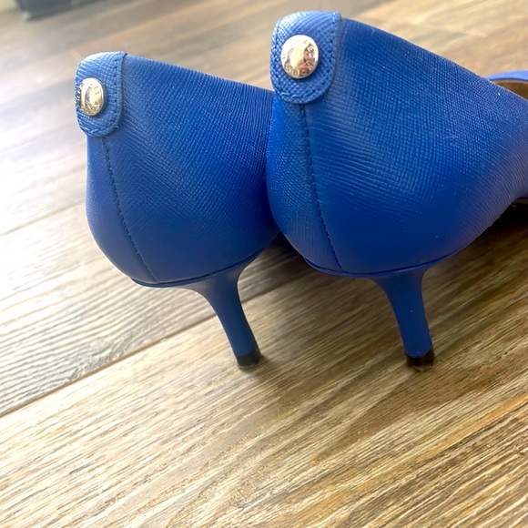 Michael kors cobalt blue flex heels - Picture 7 of 7